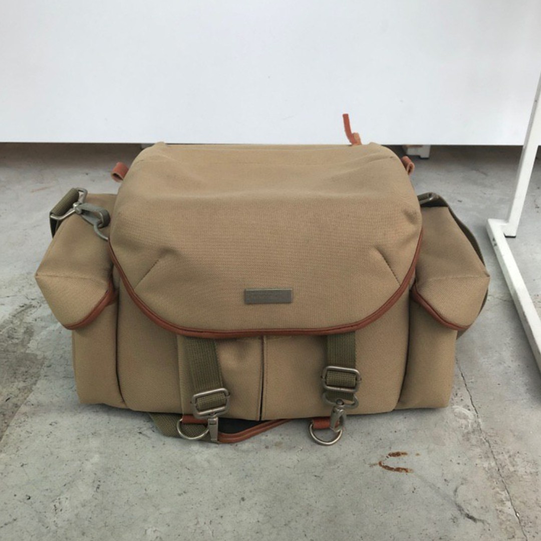 Benetton camera best sale bag