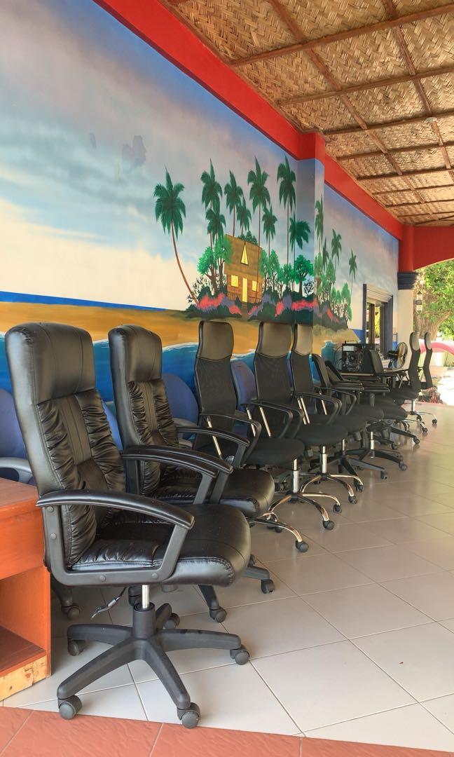 Used Office Chairs For Sale Home Furniture Furniture Fixtures Office Furniture On Carousell