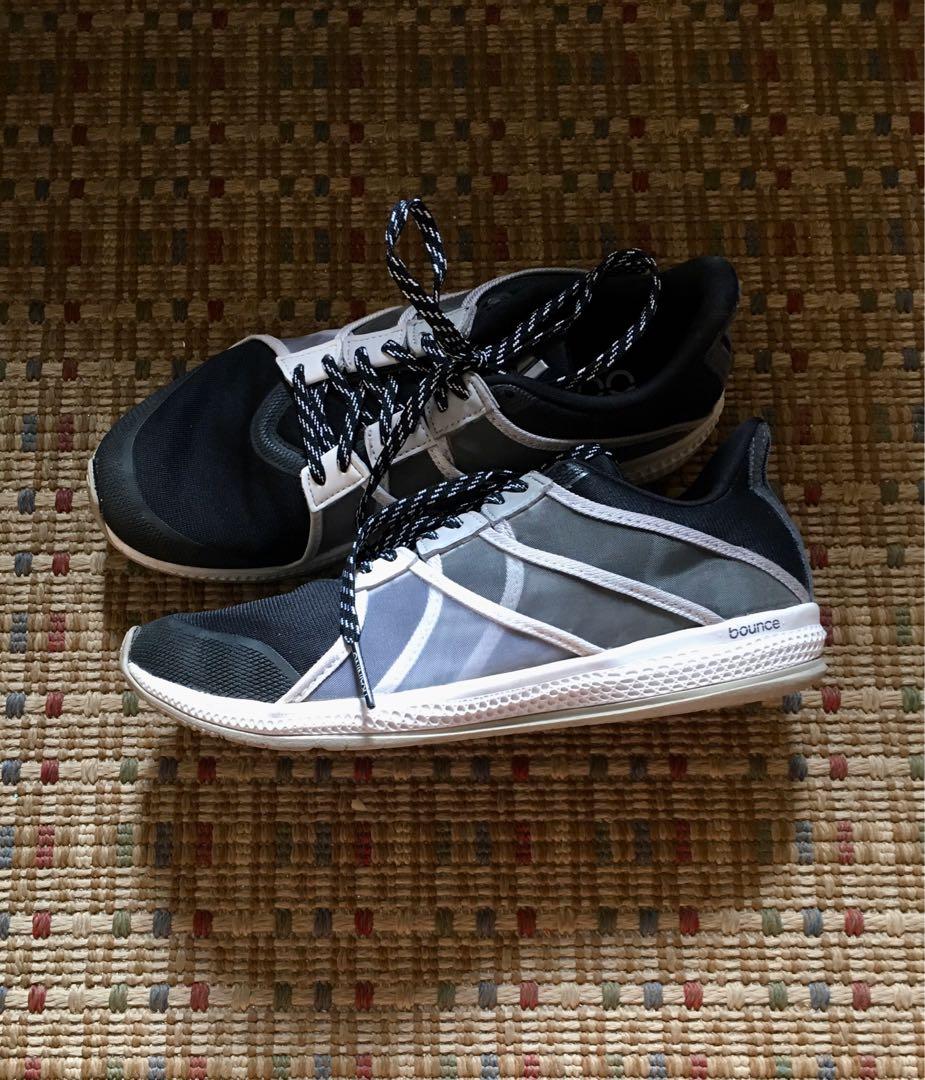 Adidas Gymbreaker Shoes (Category: Sneakers) located in Paranaque City. Submitted by kgcbien (Listing ID 260789281, Image 2). Description: Used in excellent condition (Can request to clean it first before shipping) Adidas Gymbreaker Shoes Used like 5x Size: 7 1/2 Rfs: decluttering (too many shoes 😅).