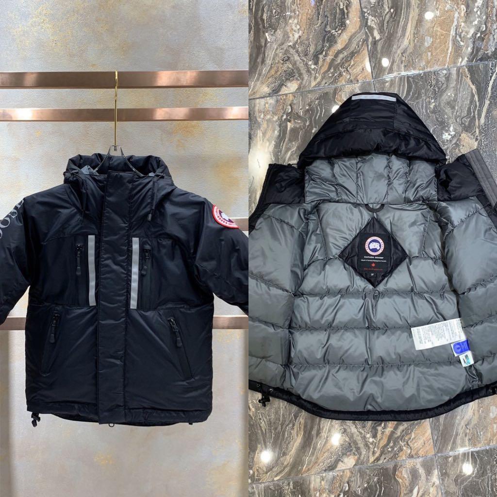 BNWT Authentic Canada Goose Junior Down Parka