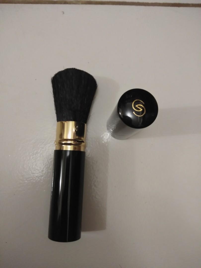 Brush Oriflame, Kesehatan & Kecantikan, Rias Wajah di Carousell