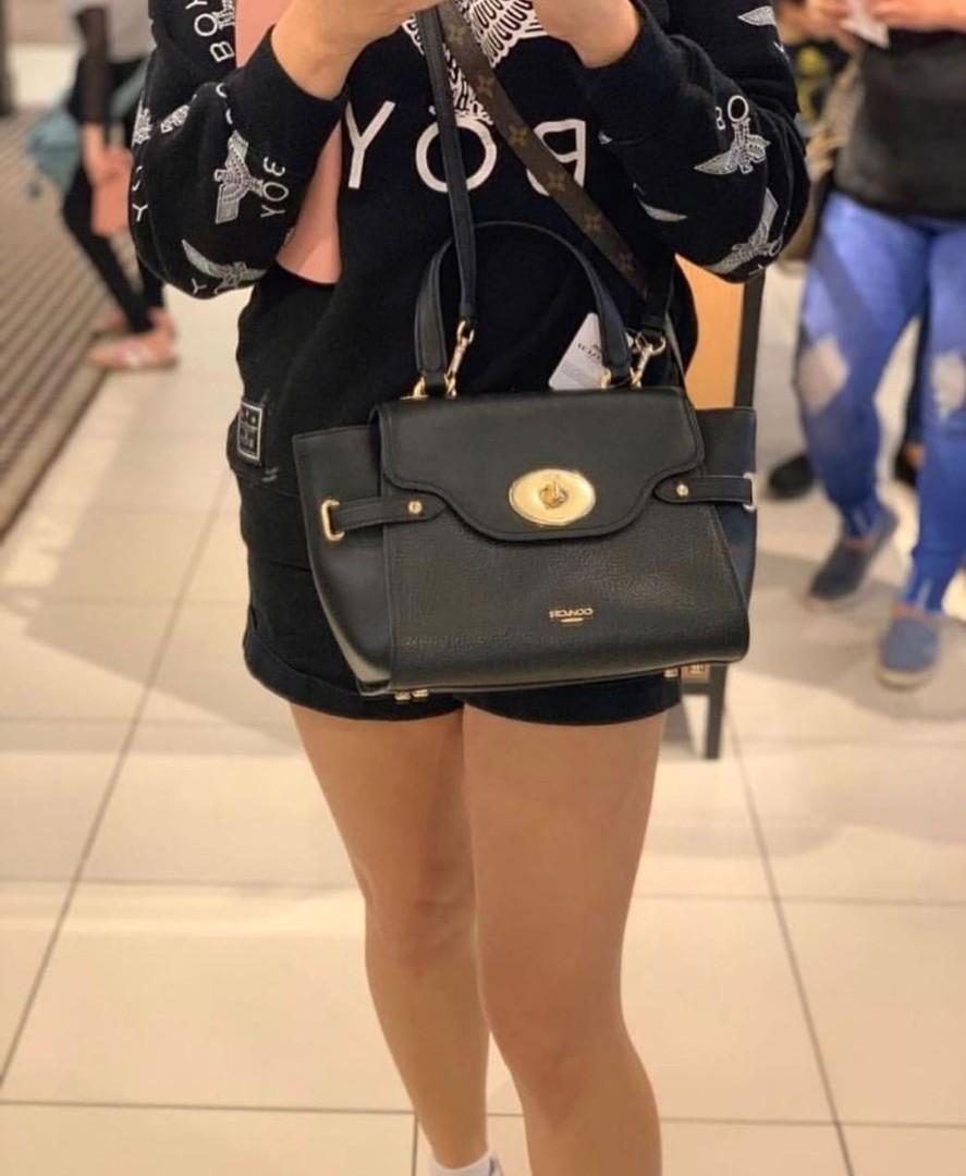 Coach blake flap carryall hot sale
