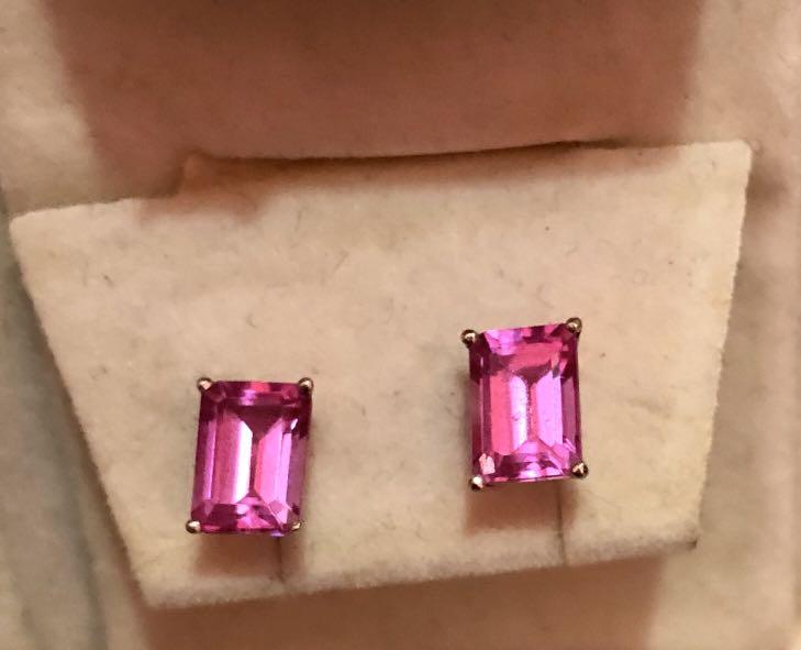 Earrings white gold with pink precious stone (Category: Earrings) located in Taguig. Submitted by luxevier (Listing ID 260830802, Image 1). Description: Earrings white gold with pink precious stone .
