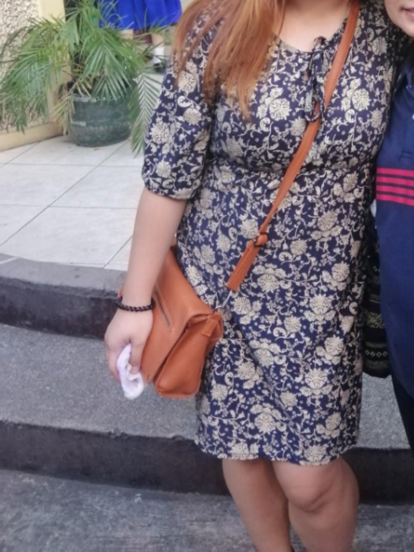 Elegant casual dress (Category: Dresses) located in Mandaluyong City. Submitted by kaye.bau (Listing ID 260856082, Image 3). Description: Fits M-L.