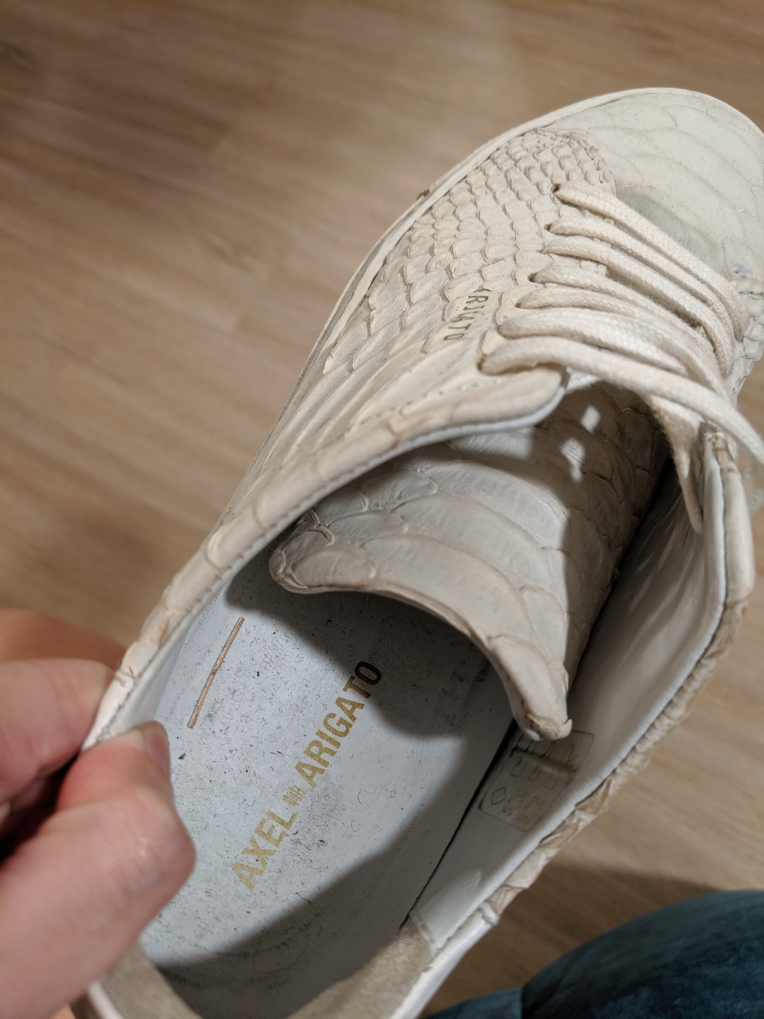 Axel arigato white python discount