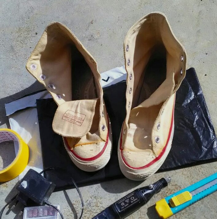 RESTORATION VTG CONVERSE CRACK HARD EXPIRED TOES
