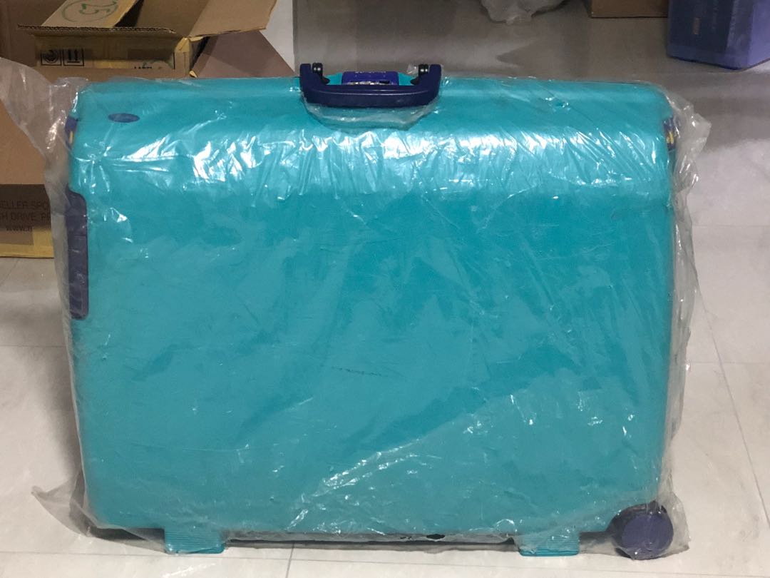 Samsonite Hard Case Luggage, Hobbies & Toys, Travel, Luggage on Carousell