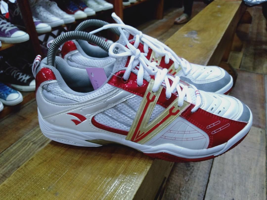 Vitro hotsell badminton shoes