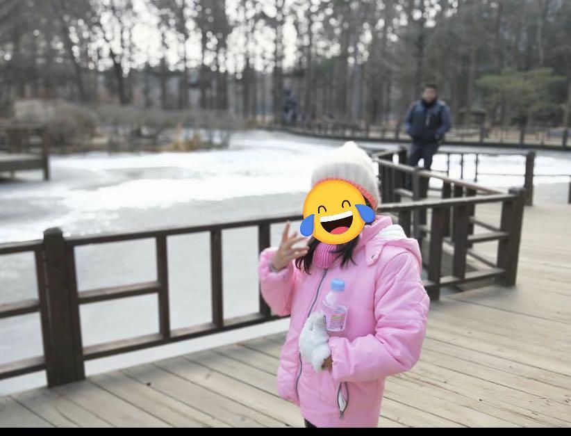 Winter Jacket (Category: Babies & Kids Fashion) located in Singapore. Submitted by StayAtHomeMom (Listing ID 260844689, Image 4). Description: Use last year December holiday in Korea as good as new.