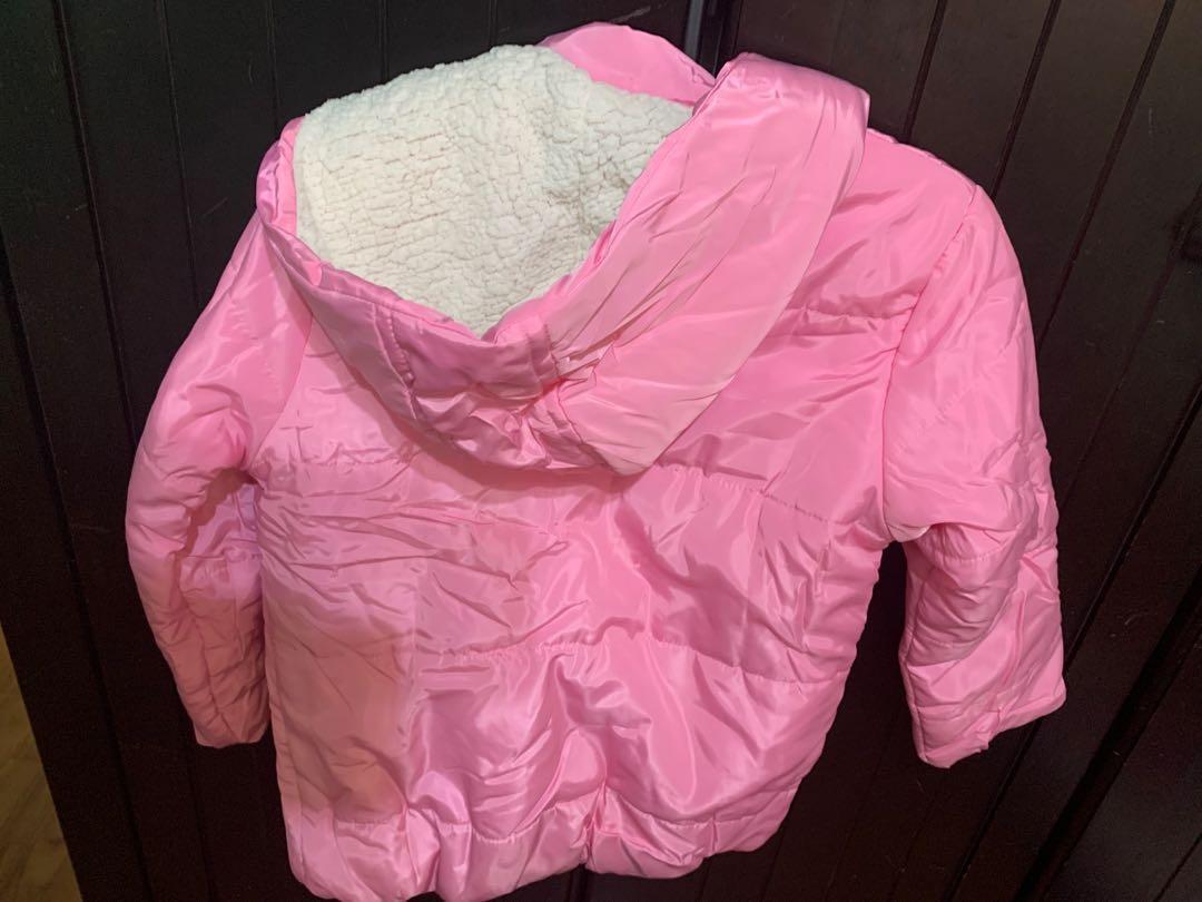 Winter Jacket (Category: Babies & Kids Fashion) located in Singapore. Submitted by StayAtHomeMom (Listing ID 260844689, Image 2). Description: Use last year December holiday in Korea as good as new.