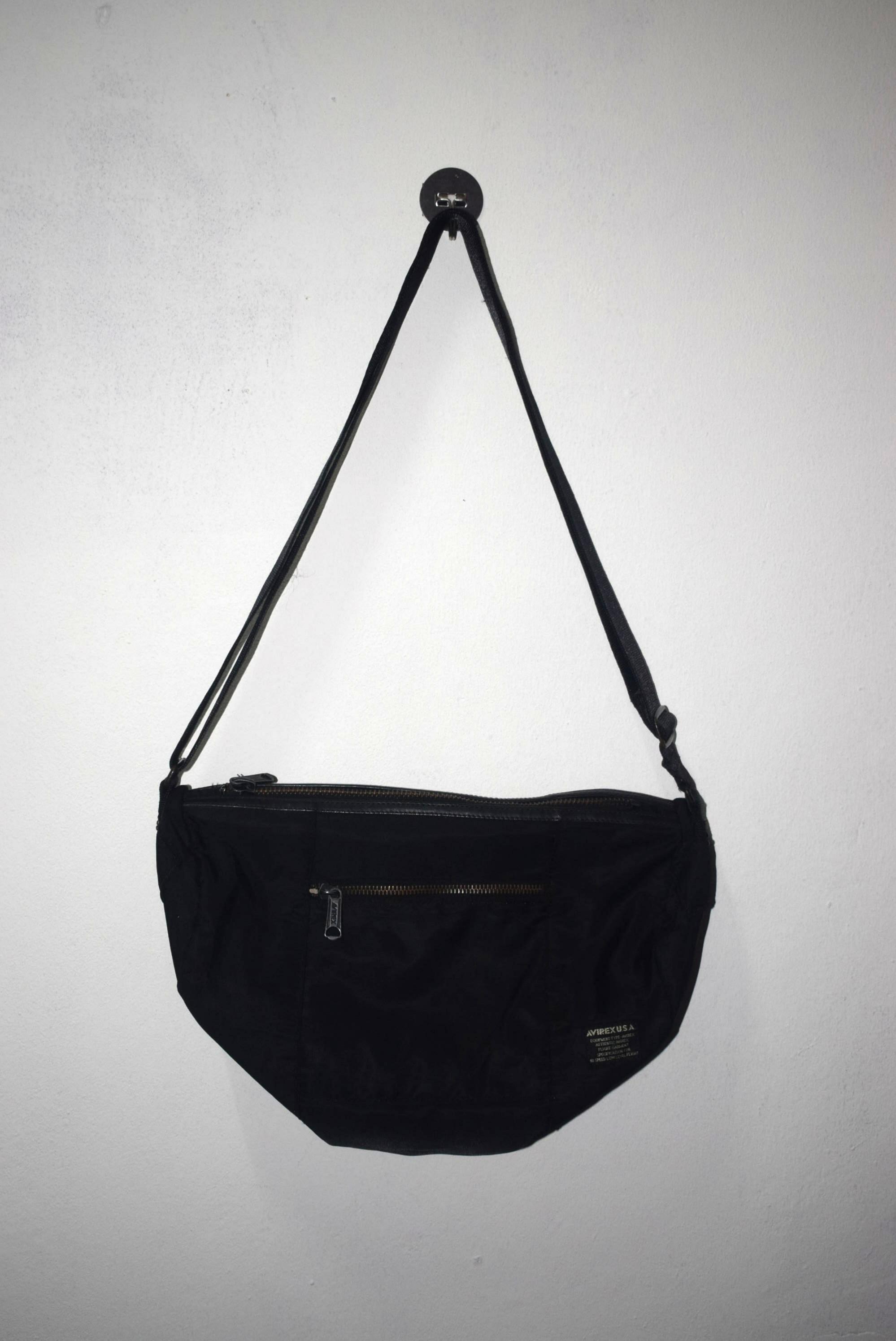 Avirex Usa Sling Bag Men S Fashion Bags Wallets Sling Bags On Carousell