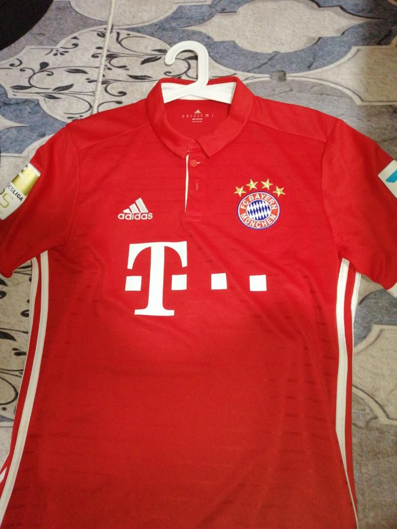 Bayern Munich Jersey With Muller Name Print And Number Sponsor Sleeve Badge Sports Sports Apparel On Carousell