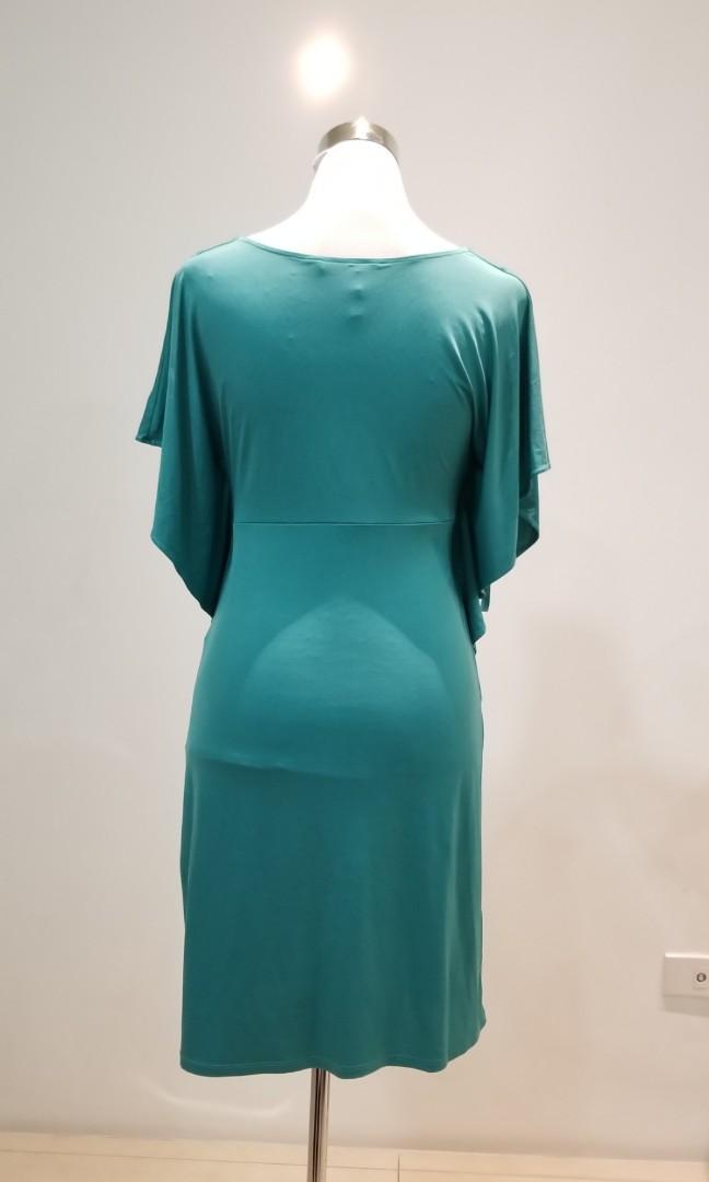 bcbg plunging teal dress (Category: Dresses) located in Quezon City. Submitted by krista_closet (Listing ID 261029411, Image 3). Description: worn once.