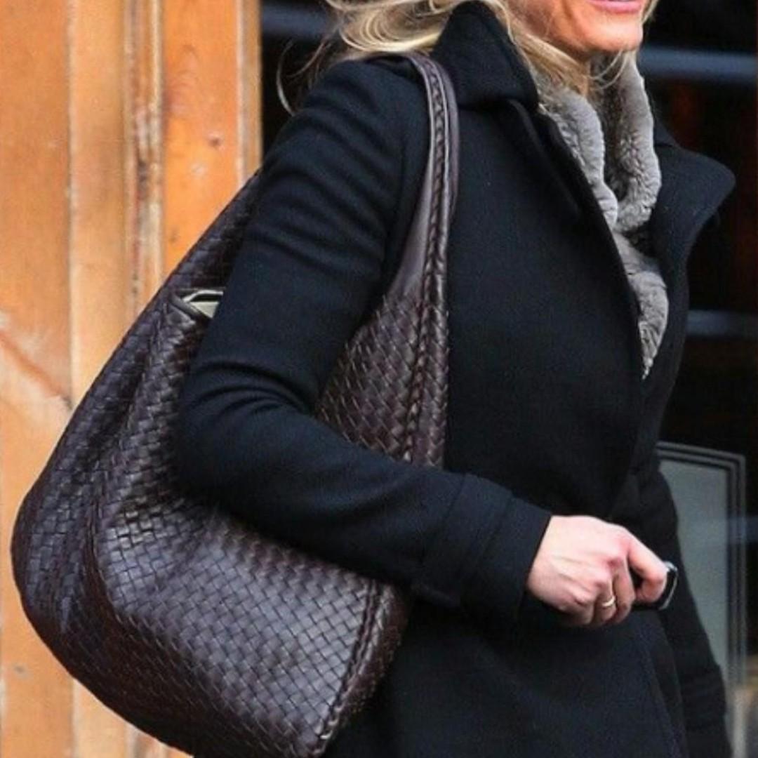 Bottega veneta hobo bag discount sizes