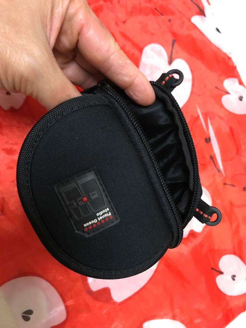 Camera pouch (Category: Cameras) located in Petaling Jaya. Submitted by kitchen_supply (Listing ID 261085443, Image 3). Description: W and H maximum for 6 x6 cm item or for other usage..