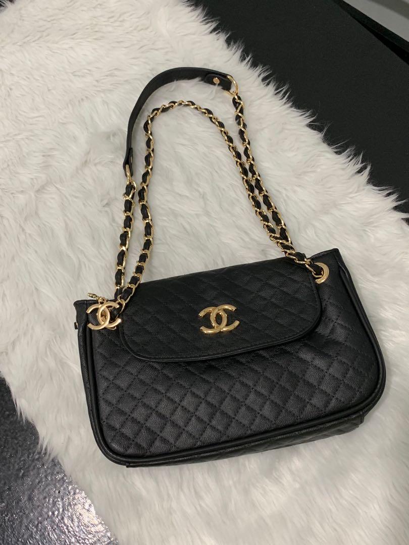Chanel VIP gift quilted sling/shoulder bag, Women's Fashion, Bags &  Wallets, Cross-body Bags on Carousell