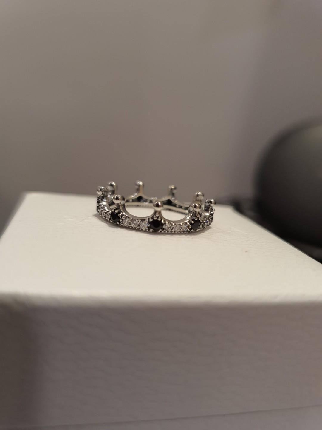 Pandora black sparkling sales crown ring