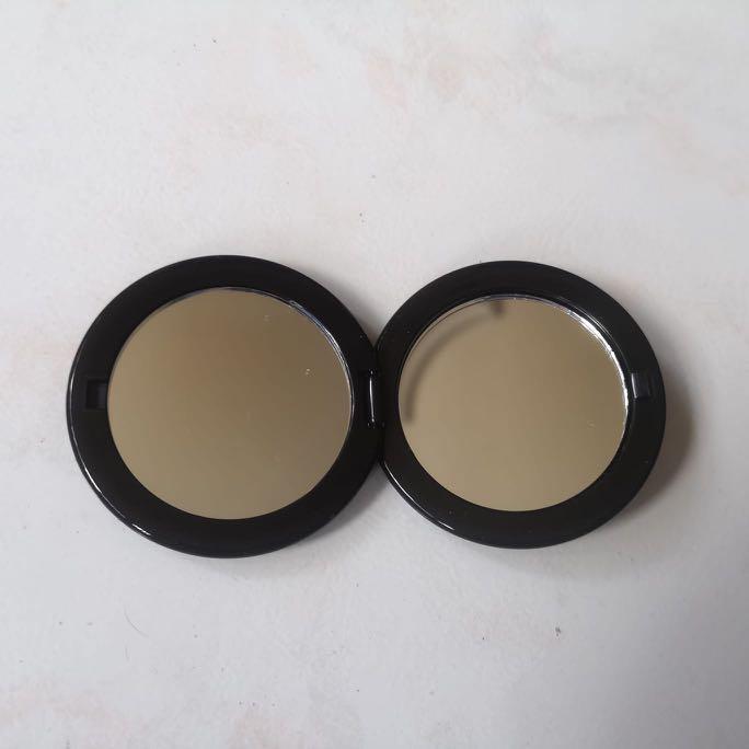 Double Sided Pocket Cosmetic Mirror Hand Portable Double Sided Pocket Cosmetic Mirror