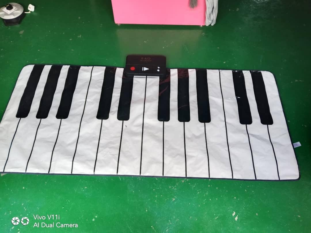 FAO schwarz Giant Piano Dance Mat, Hobbies & Toys, Music & Media ...