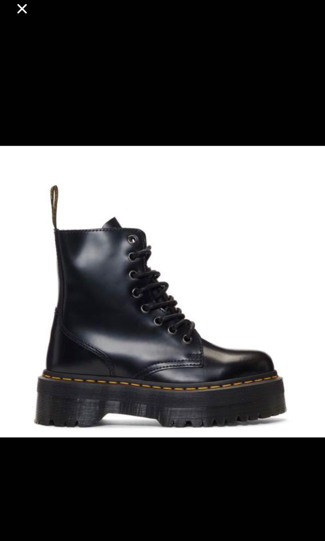 dr martens platform jadon