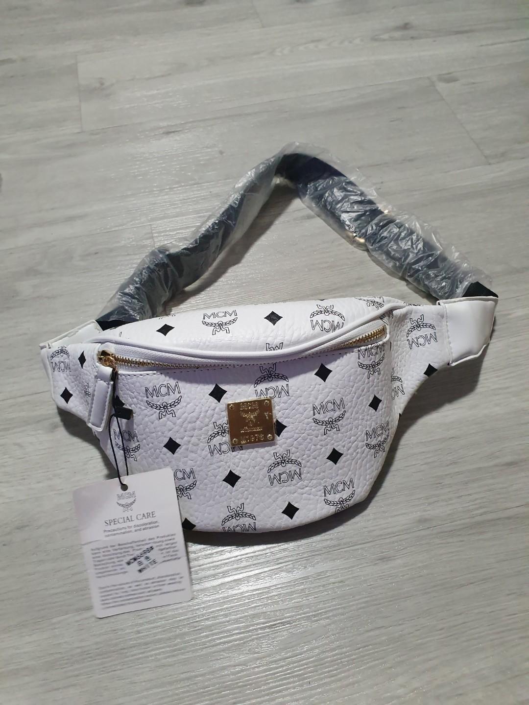 Mcm fanny pack top white