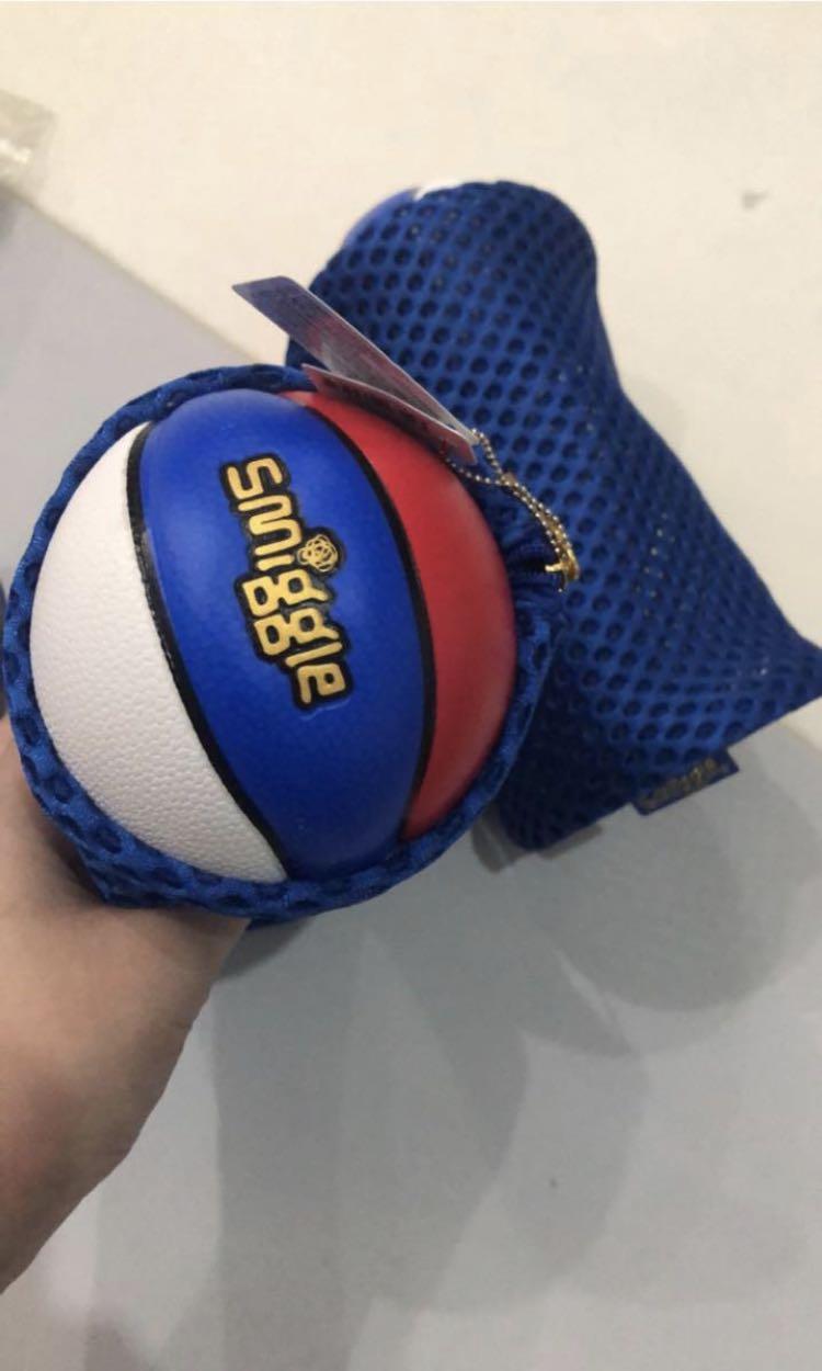 Smiggle Mesh Pencil Case (basketball design), Hobbies & Toys