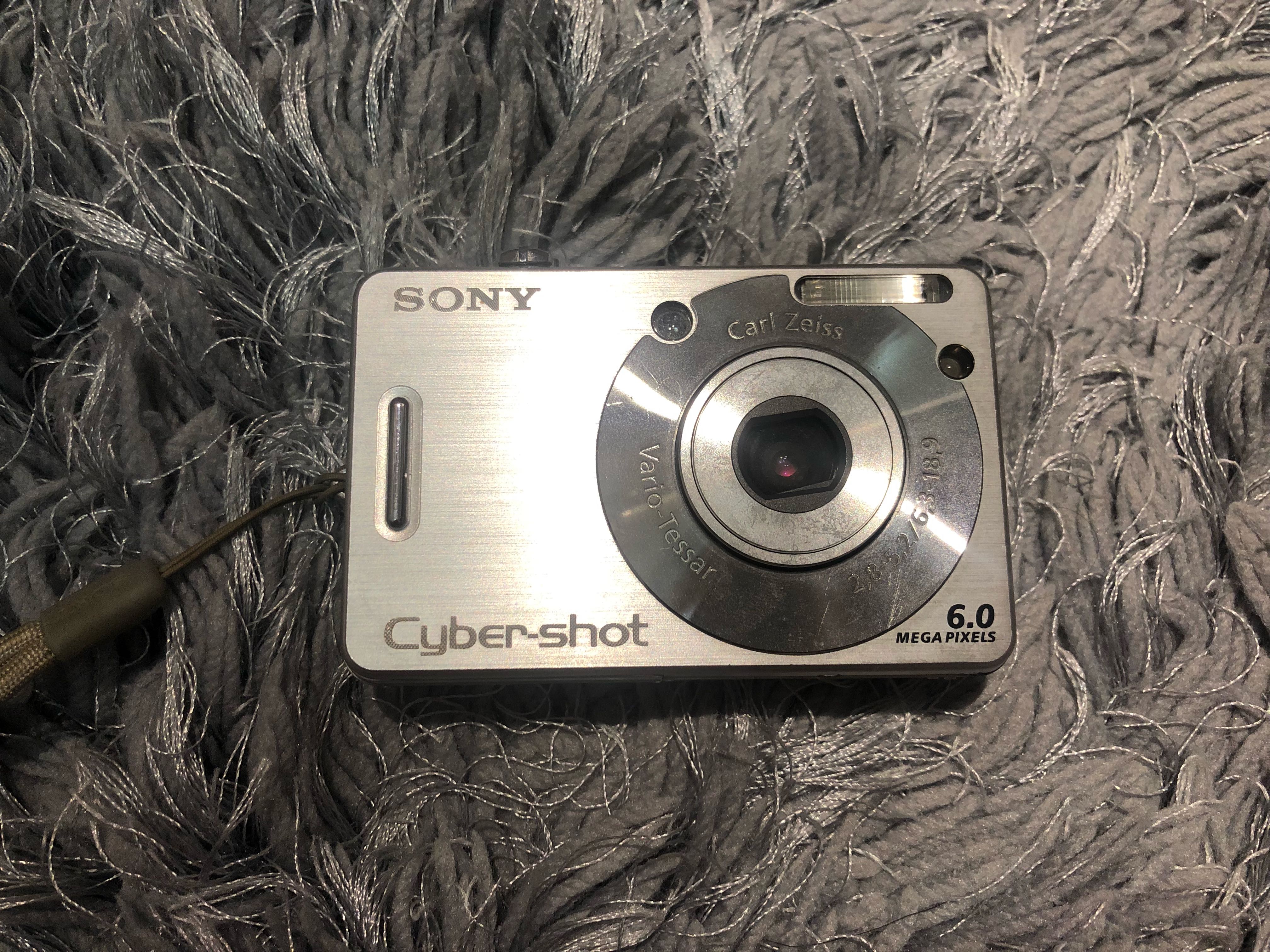 Sony cybershot DSCW50 camera, 攝影器材, 相機 Carousell