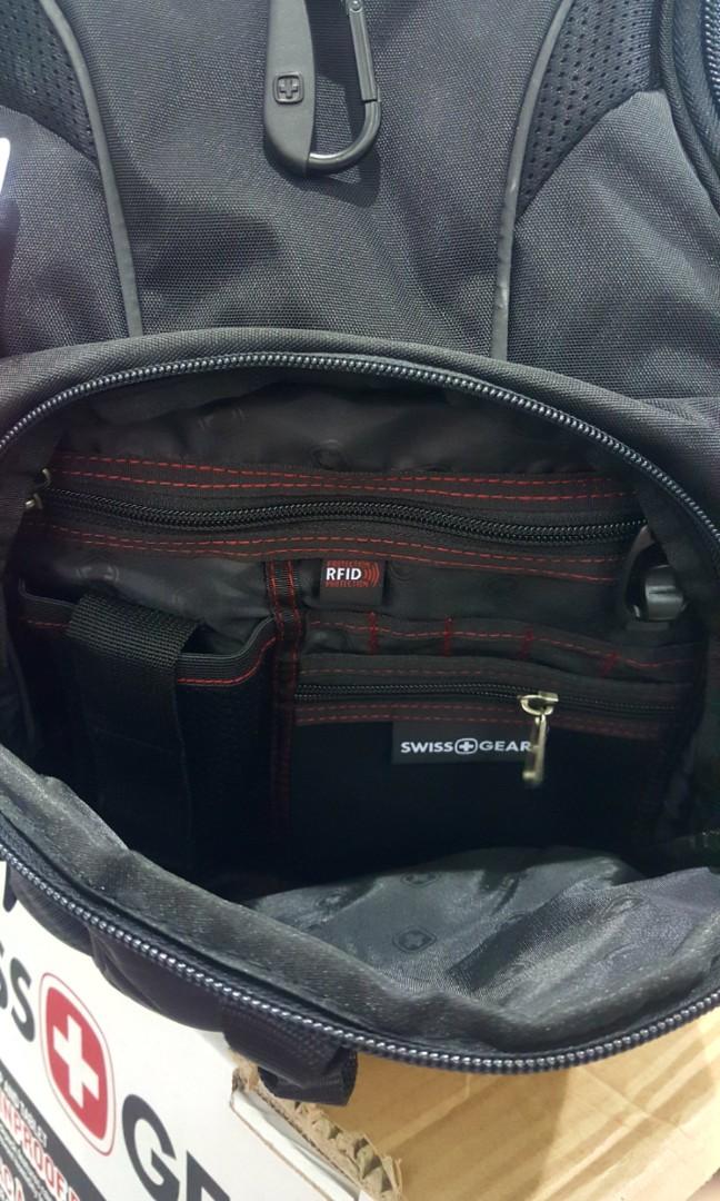 SWISS GEAR 功能型商務後背包吉兒好市多COSTCO代購, 他的時尚, 包包與錢包, 背包在旋轉拍賣