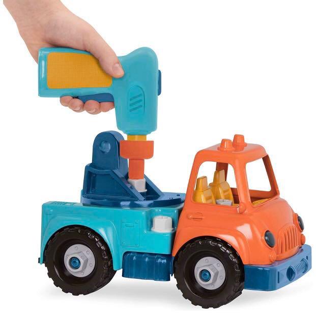Battat Wonder Wheels Take-Apart Crane Truck - STEM Toy With Working Crane & Toy Drill For Kids 3+