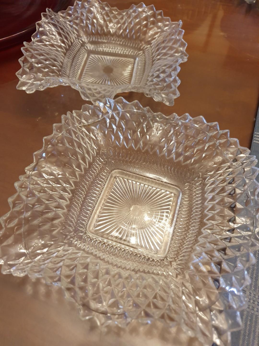 Variety of decorative plates (Category: Other Kitchenware & Tableware) located in Manila. Submitted by lifestylers.media (Listing ID 261113327, Image 2). Description: Decorative plates, glassware, stainless steel servers, etc. This entire lot only for 3500 pesos..