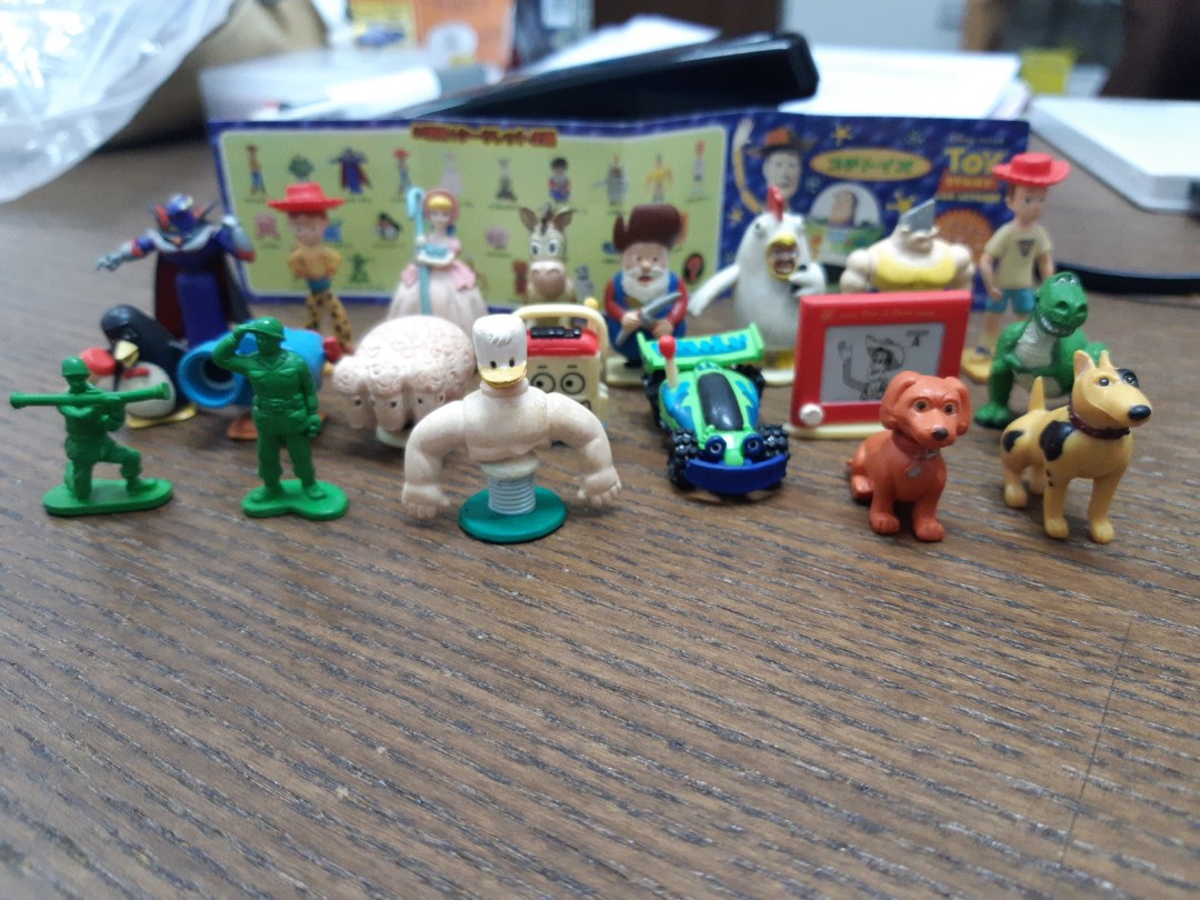 Mini figurine toy story store