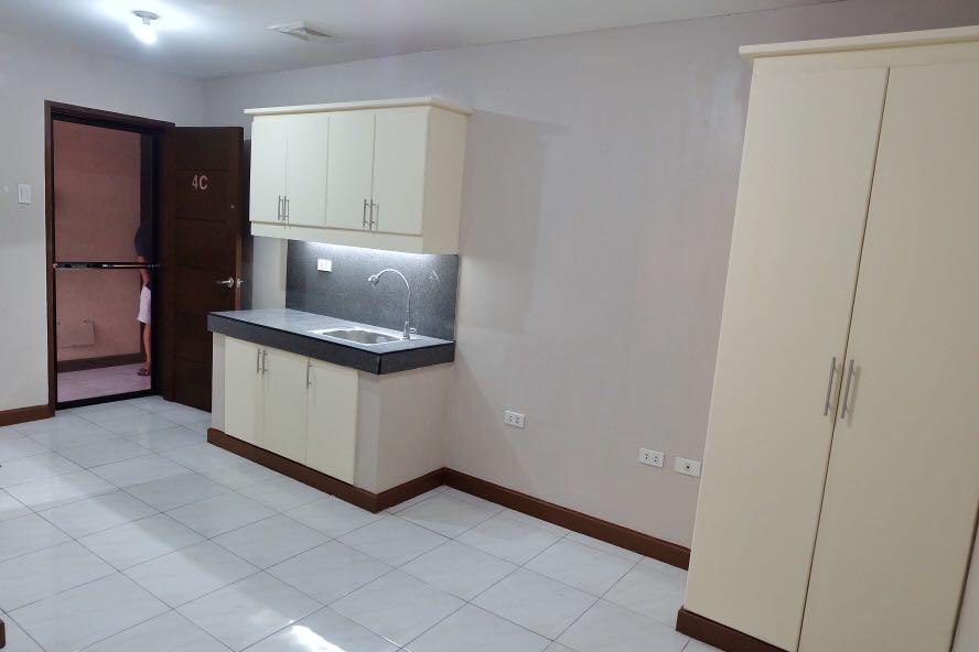 1 bedroom Unit for rent with aircon near UST, Ubelt, Sampaloc Manila