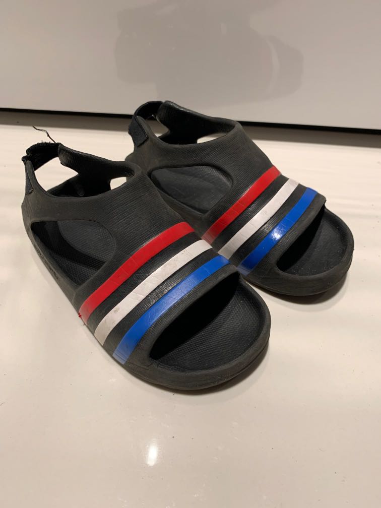Adidas adilette play sandals black hot sale