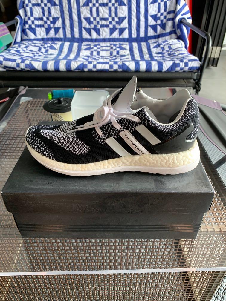 Qualification Candy slope Adidas Ultra Boost Y3 with box, Men's Fashion, Footwear, Sneakers on  Carousell