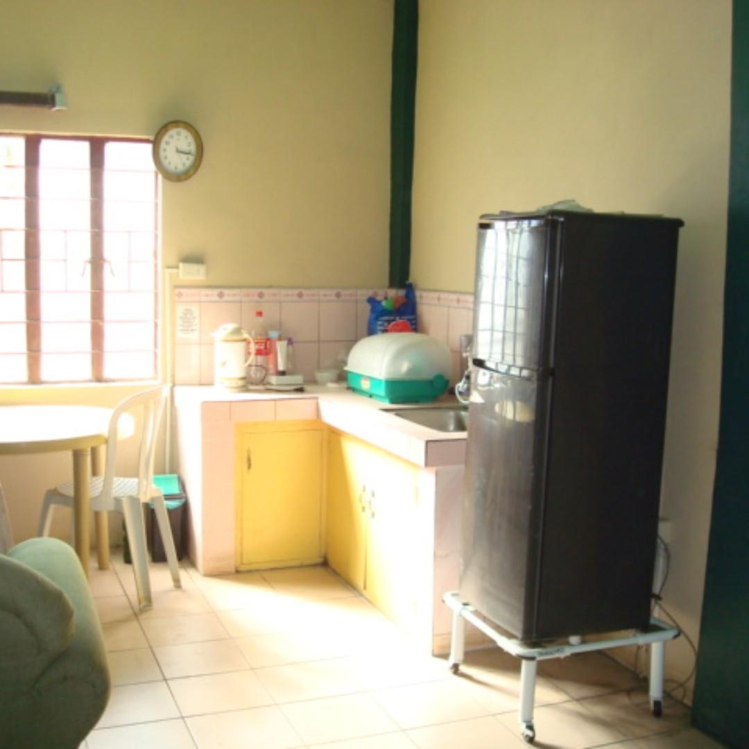 Bedspace, bedspacer, boarding house for female in Pasig, Property