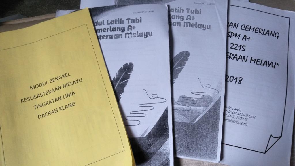 Buku Latihan Dan Nota Kesusasteraan Melayu Books Stationery Books On Carousell