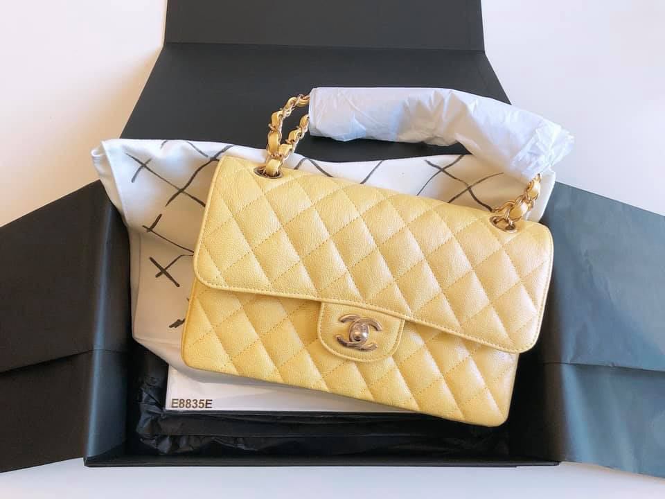 Chanel Yellow Iridescent Quilted Caviar Leather Jumbo Classic Double Flap  Bag Chanel  TLC