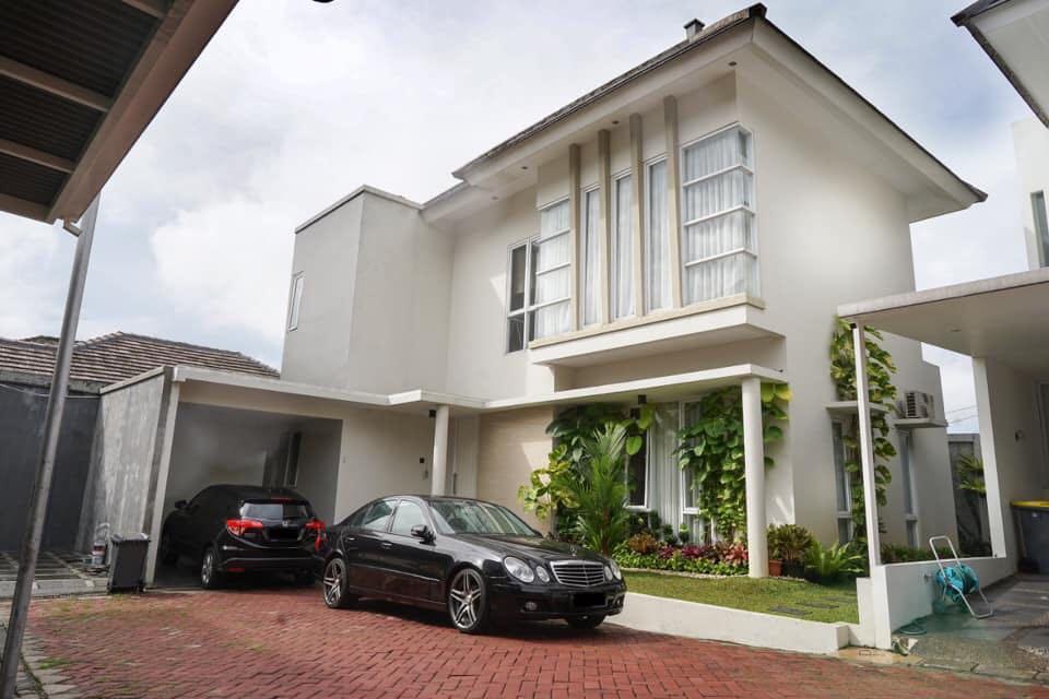 Dijual Rumah Mewah Harga Masuk Akal Di Jagakarsa Jakarta Properti Dijual Di Carousell
