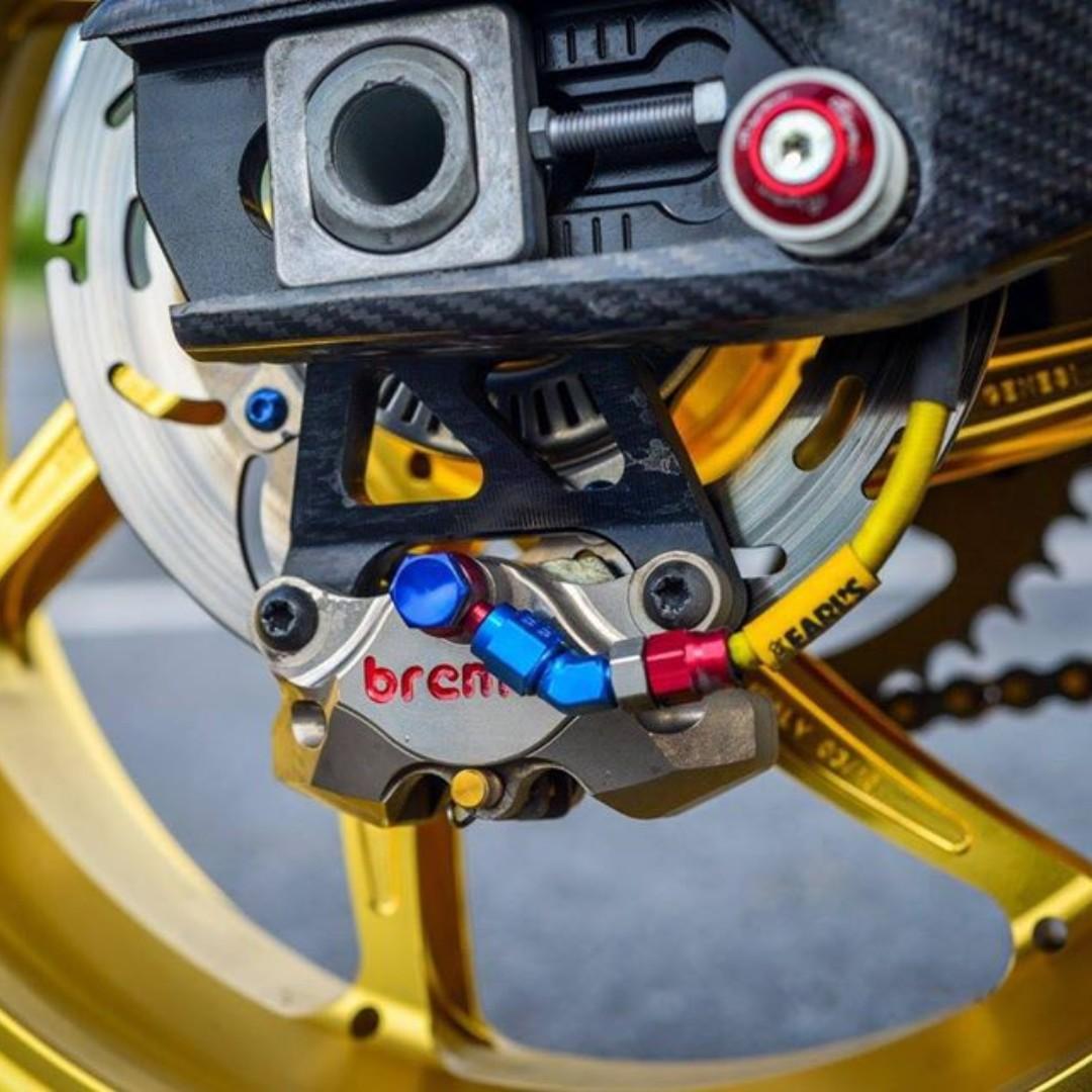 Hel brake hose + Earl's Performance fitting xmax aerox, Motorcycles