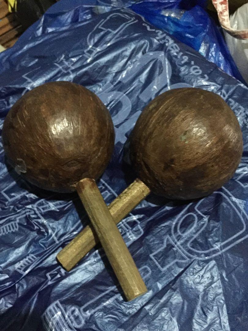 Maracas, Hobbies & Toys, Music & Media, Musical Instruments on Carousell