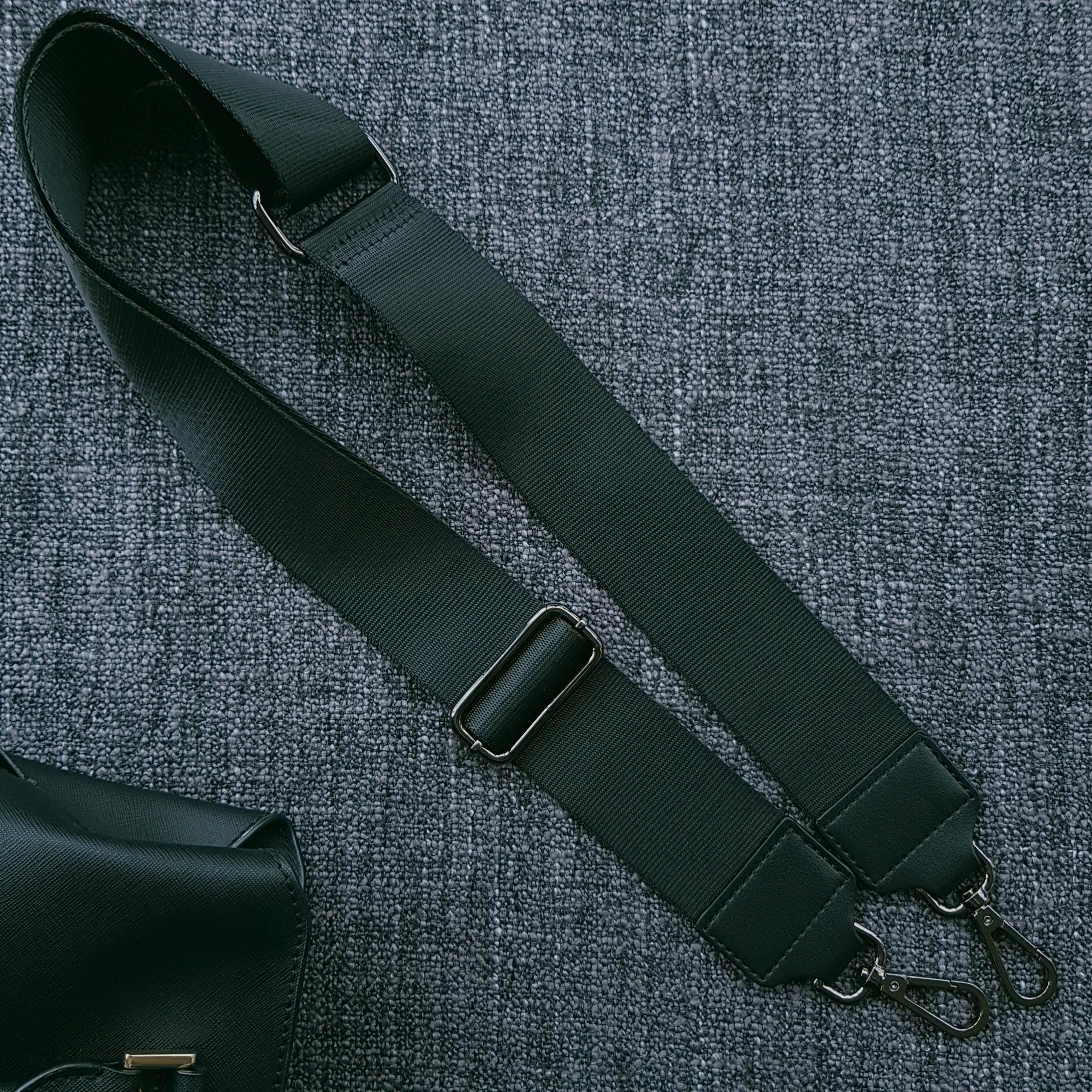 Thick shoulder on sale strap