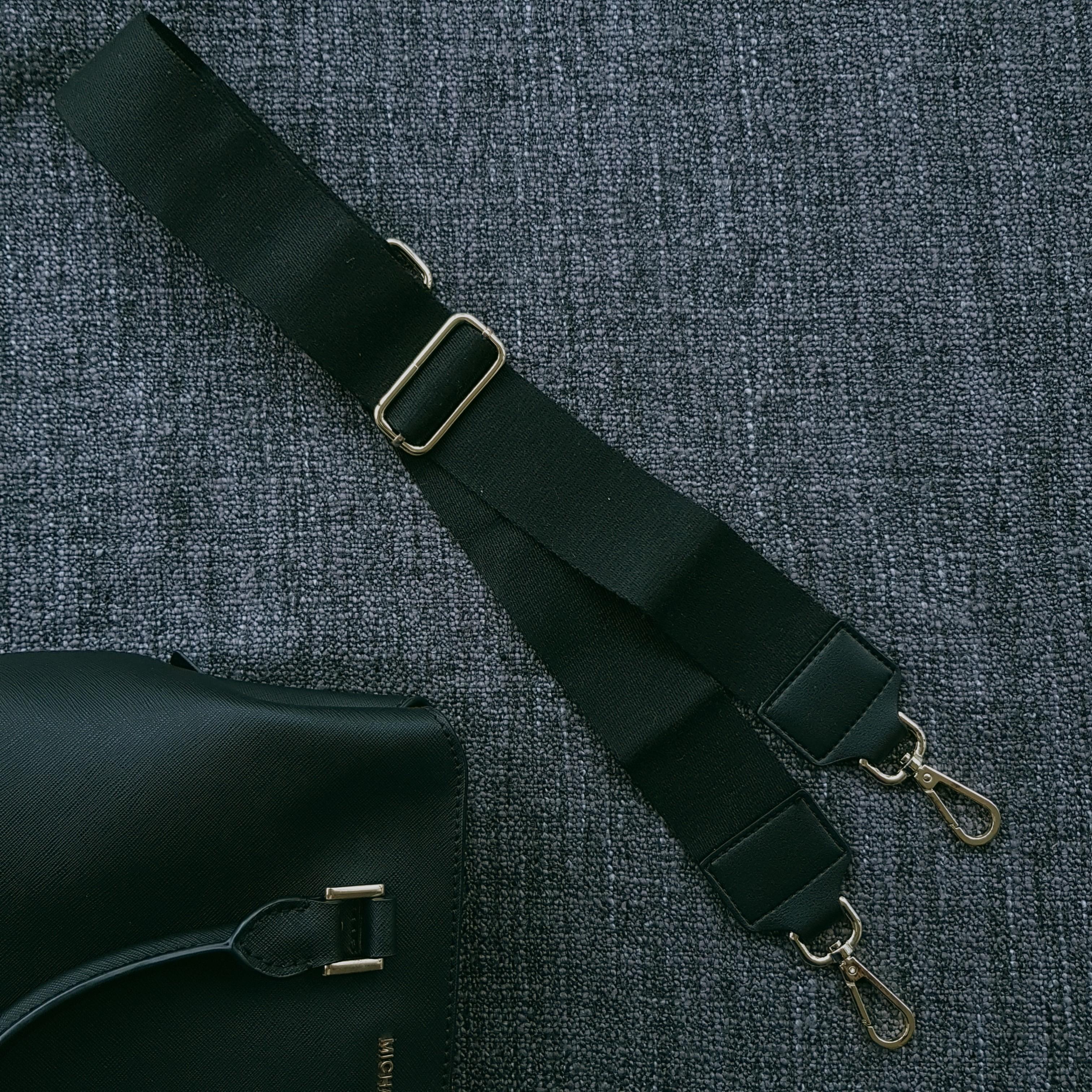 Ready Stock][Thick Strap] 5cm bag strap shoulder strap adjustable gold  buckle black Canvas, Women's Fashion, Bags u0026 Wallets, Tote Bags on Carousell