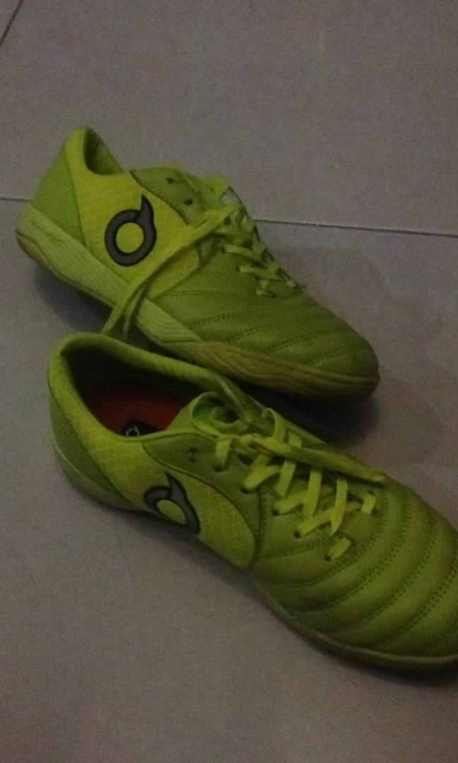 Sepatu Futsal Ortuseight Jogosala Olah Raga Baju Olahraga Di Carousell
