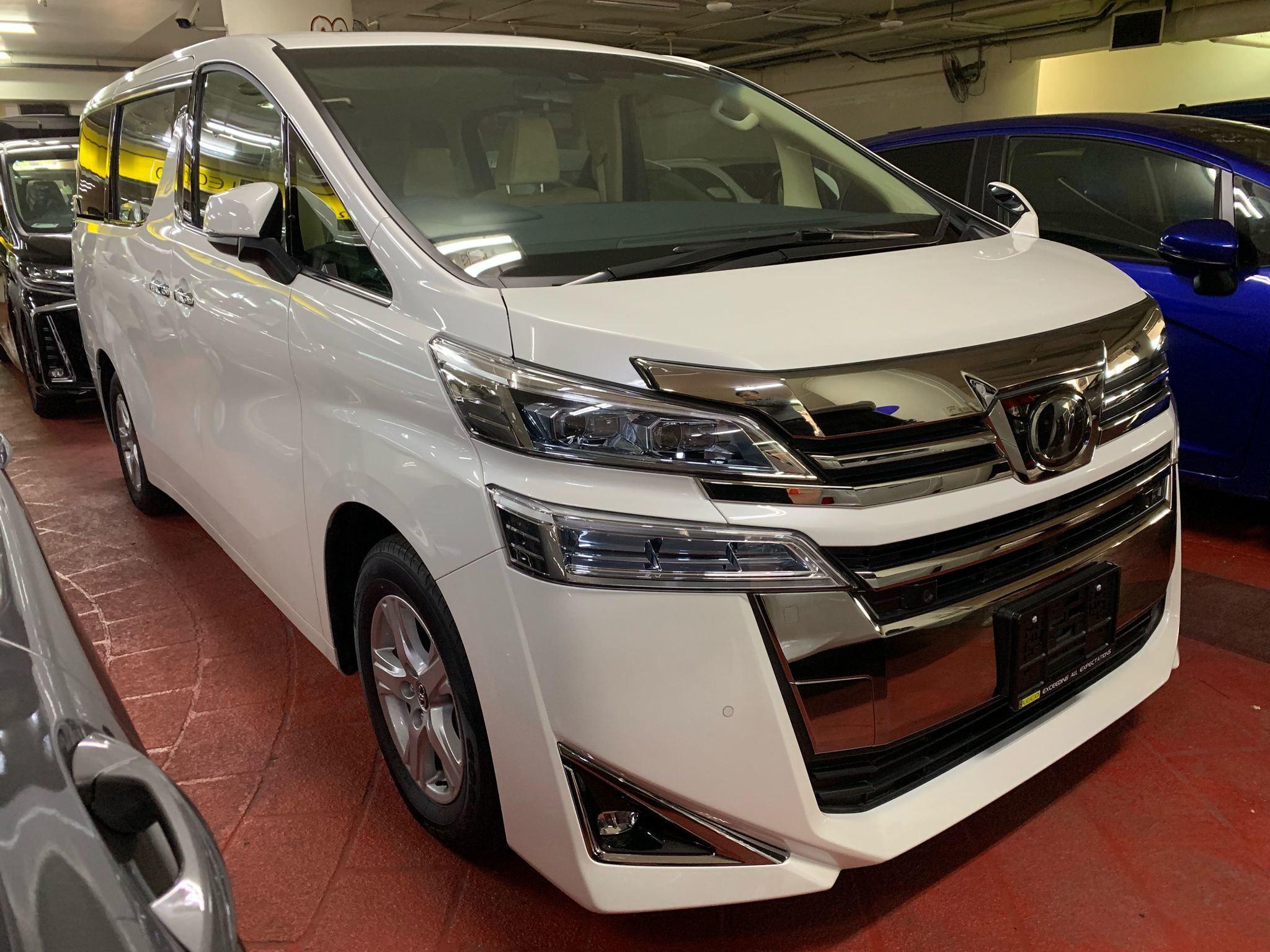 New Toyota Vellfire 2 5 X 8 Seater Cars Parallel Imports On Carousell