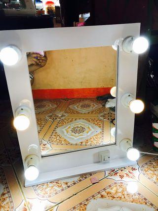 vanity mirror 23 by 20