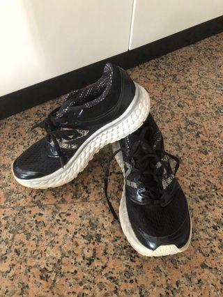 new balance w1080xg7