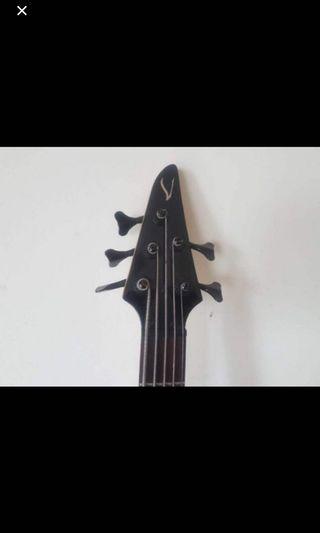 Bass guitar vantage 5 string