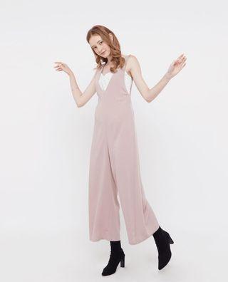 Quartzell v neck jumpsuit in pink