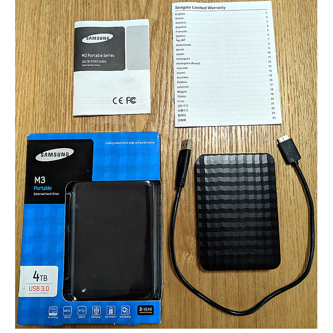 4 TB Samsung M3 Portable Storage Hard Drive USB 3.1 external HDD 2.5