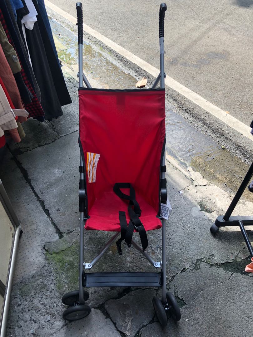 Babies R Us umbrella Stoller, Babies & Kids, Going Out, Strollers on